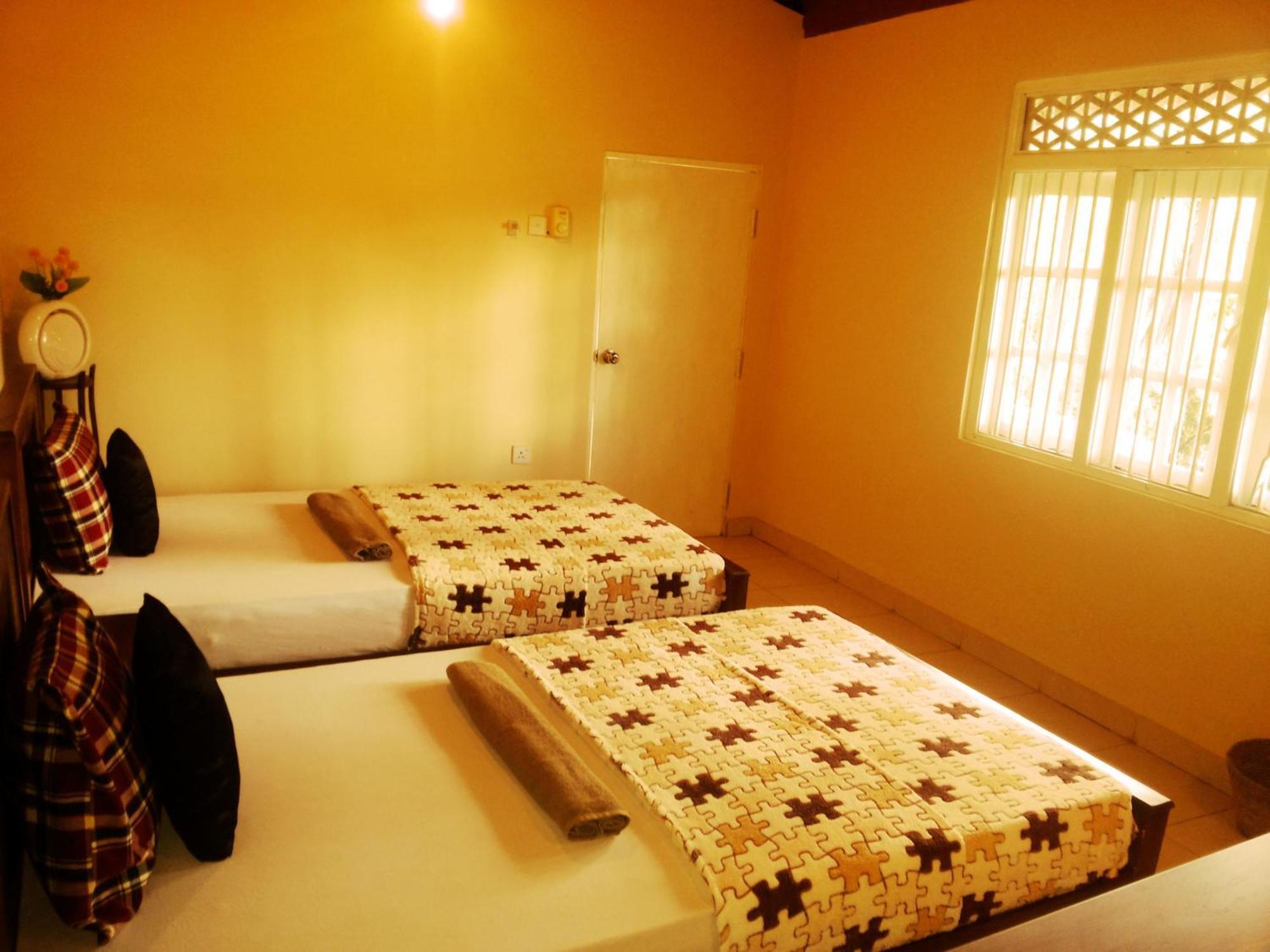 Hotel Tinaya Dambulla Zimmer foto